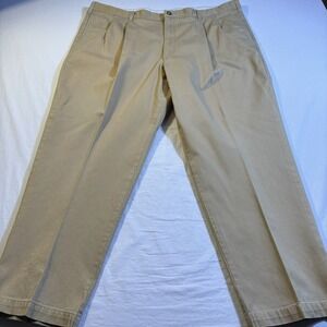 LL Bean Classic Fit Mens Khaki Pleated Cotton Chino Pants W44 L29